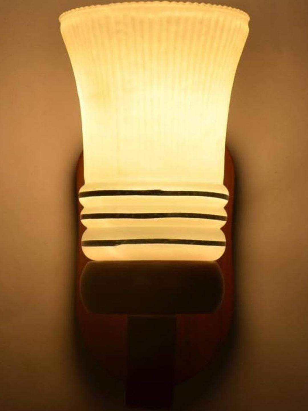 Somil Premium Designer Glass Wall / Night Lamp  Elegant & Stylish Dcor Accent for Modern Interiors, color- White, Size:- 22 X 27 X 33.5 CM