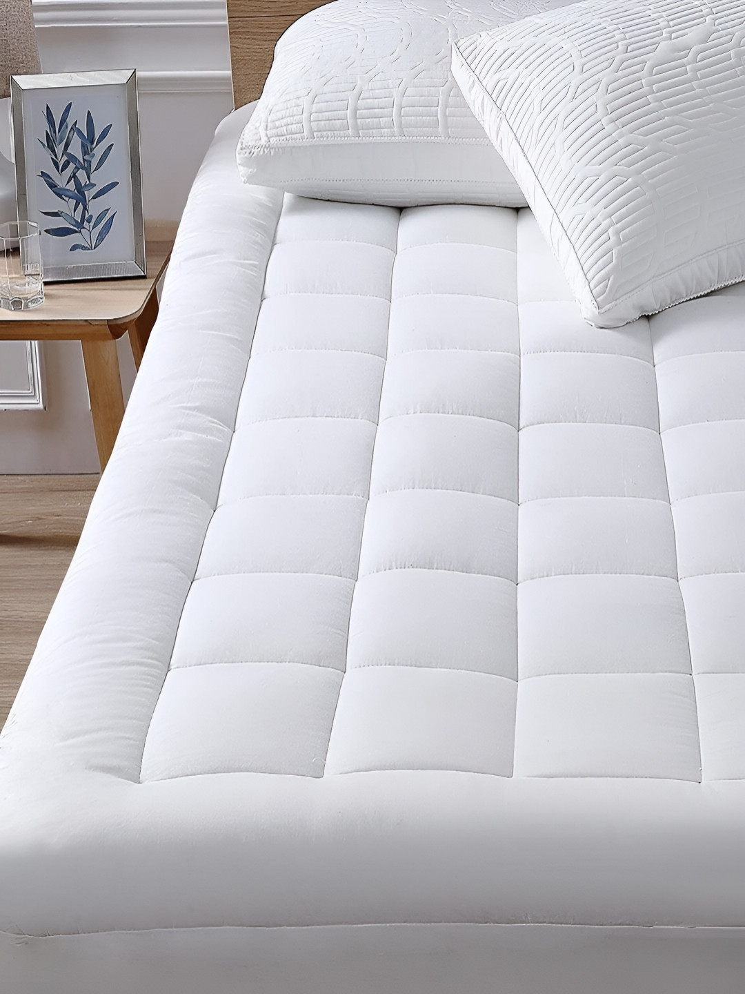tundwal's White Quilted Microfiber Water Resistant Topper King Size Mattress Protector