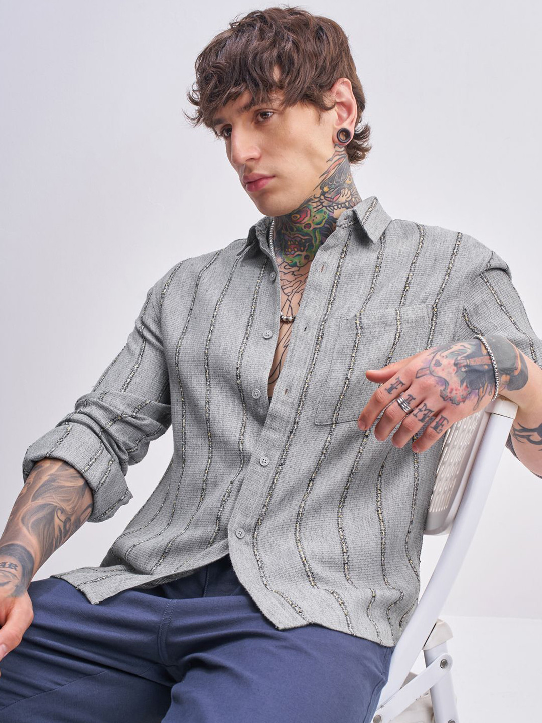 HIGHLANDER Men Relaxed Fit Vertical Striped Spread Collar Casual Shirt