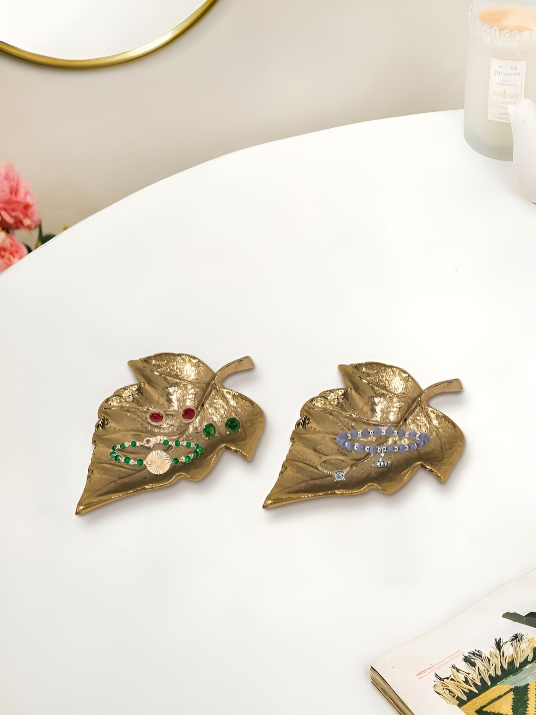 Metalsmith Gold-Toned 2 Pieces Aluminium Dishwasher Safe Serving Trays