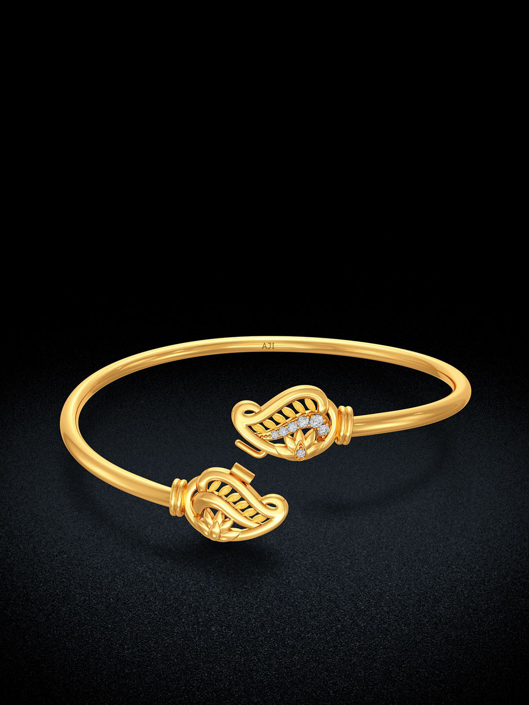 Joyalukkas Elegant Gold Bracelet