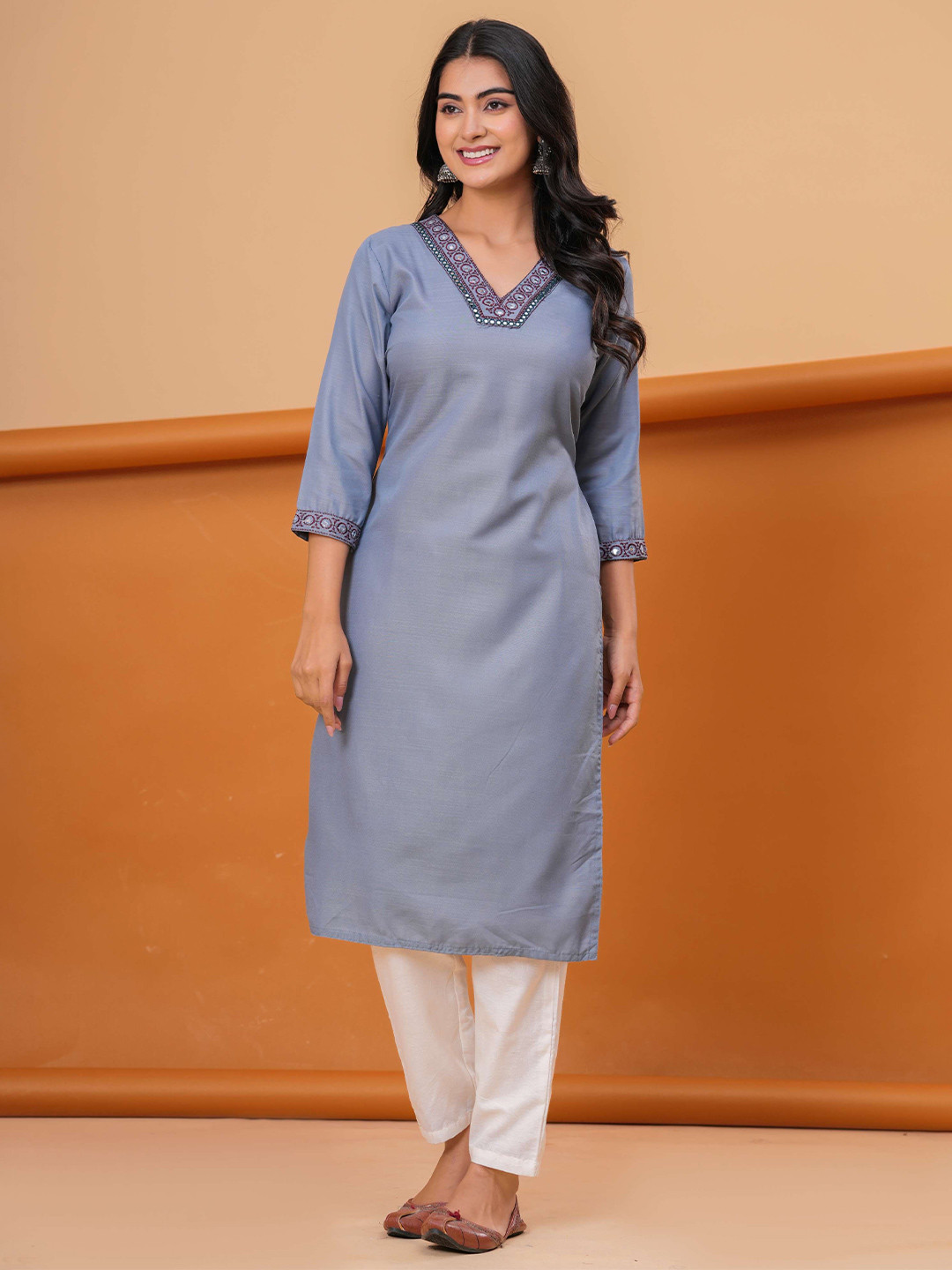 HEARTLOOM Women Mirror Work Kurta