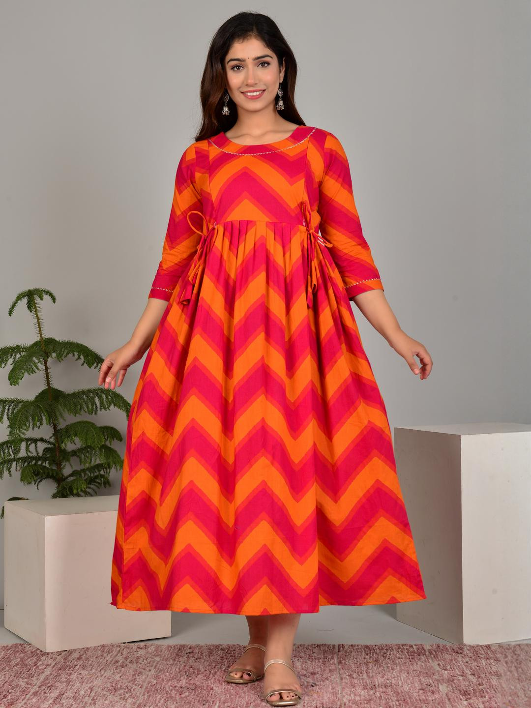 ASHRAJ Women Multi Kurtas