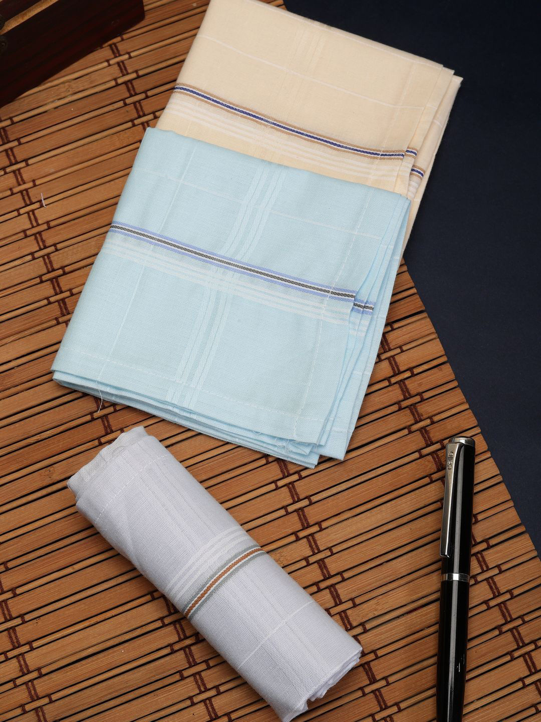 Alvaro Castagnino Men Pack Of 3 Striped Border Cotton Handkerchiefs