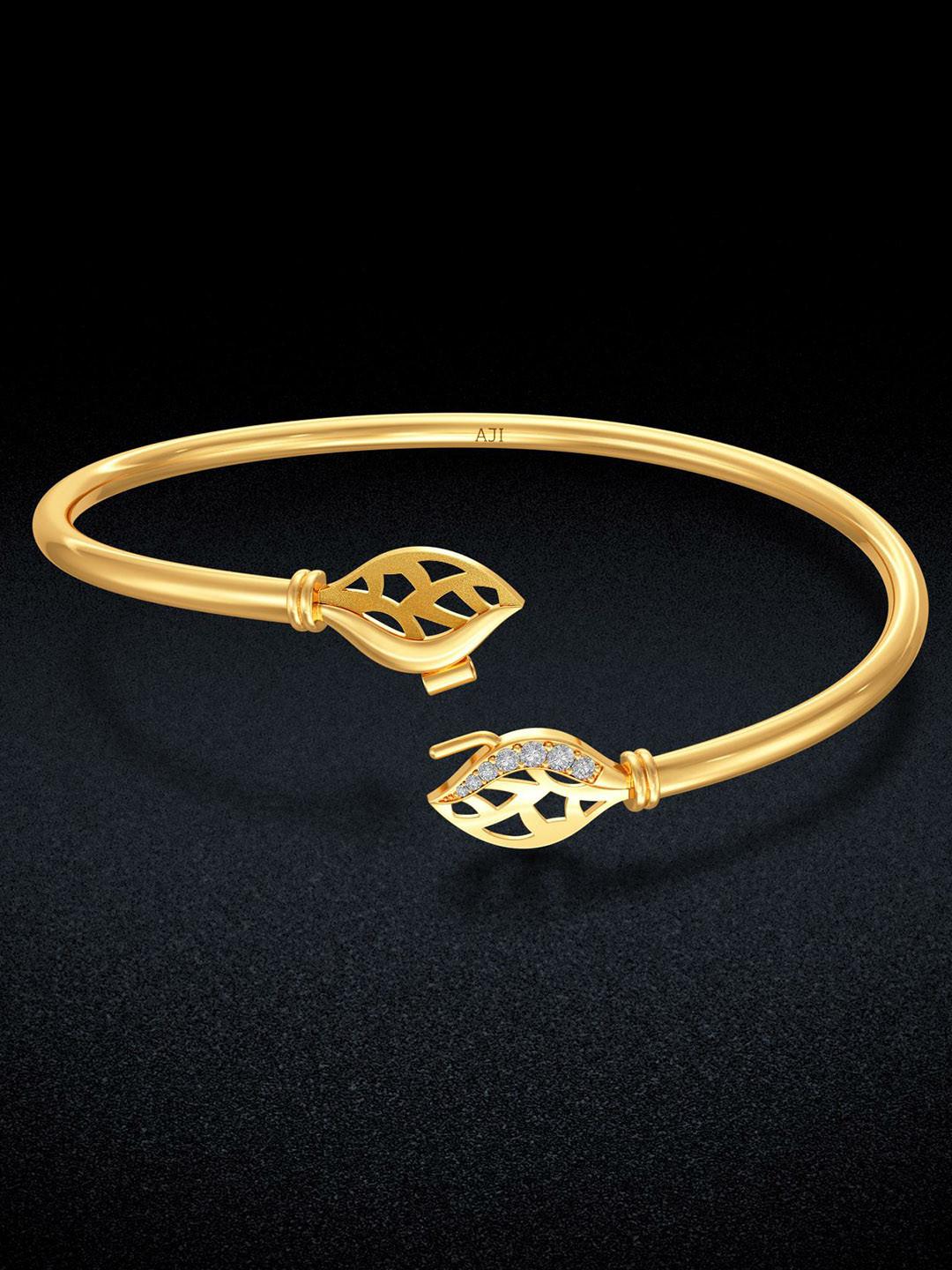 Joyalukkas Elegant Gold Bracelet