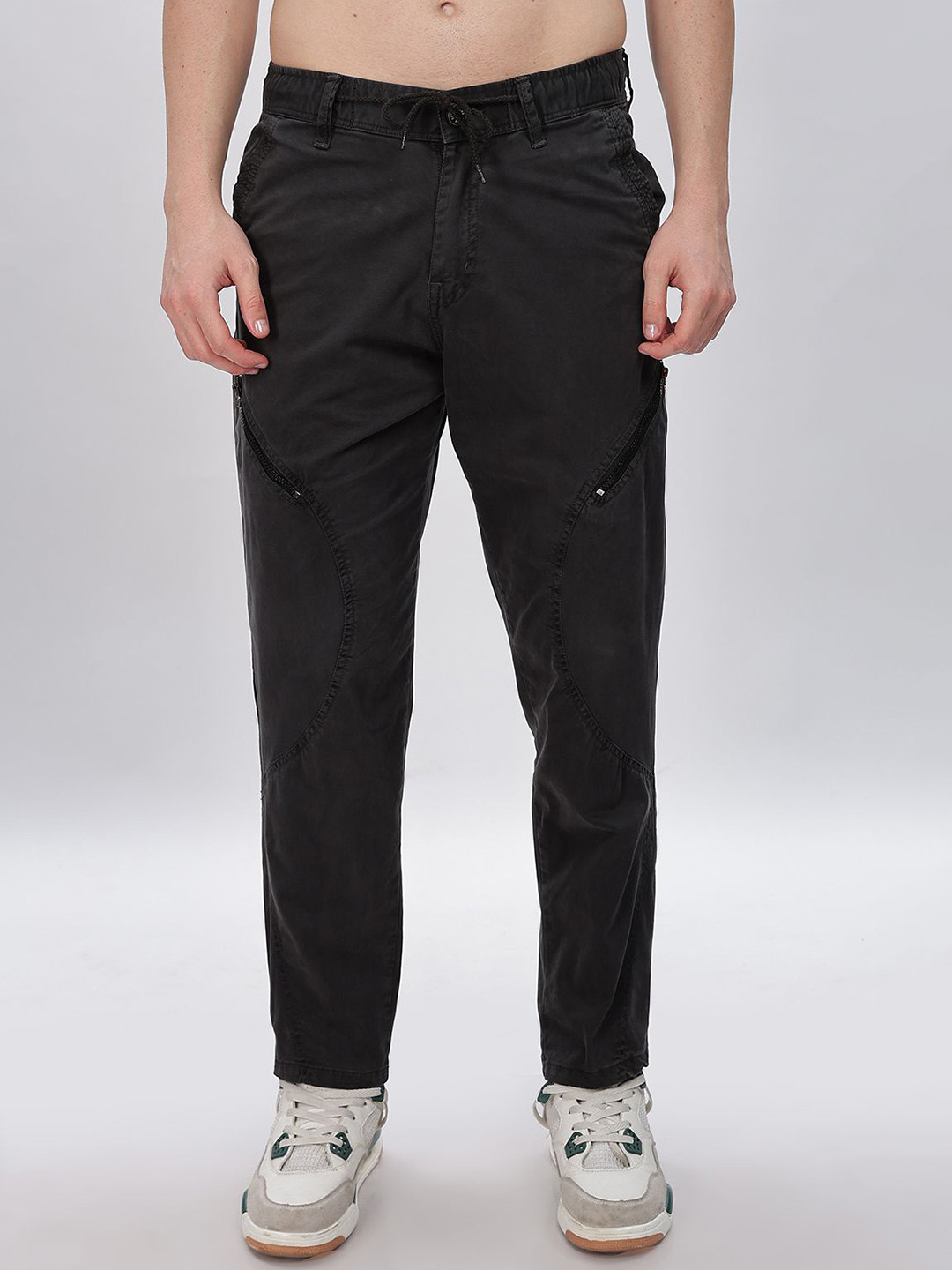 THREE DAYS Rage X Black Men Relaxed Easy Wash Cotton Cargos Trousers