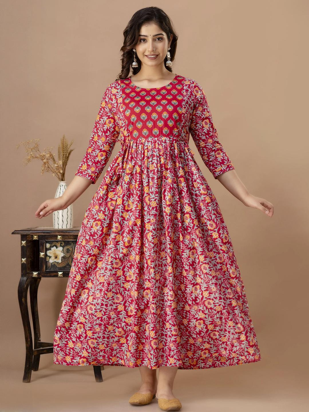 ASHRAJ Women Purple Kurtas