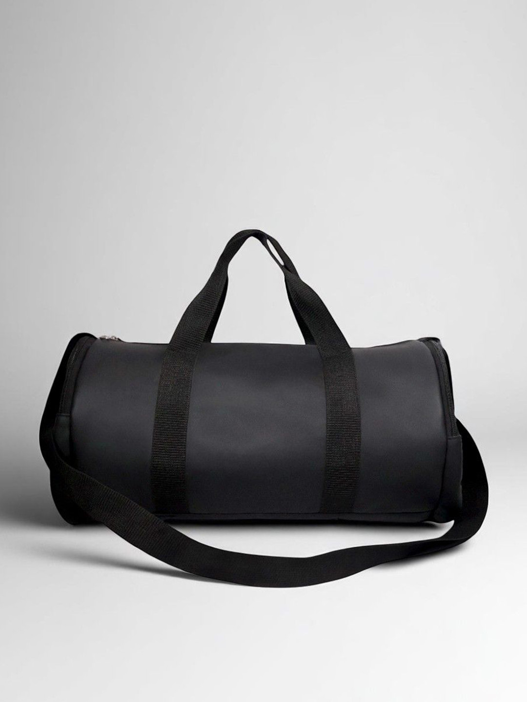 GBK Women Medium Rexine Duffel Bag Detachable Shoulder Strap And Handles