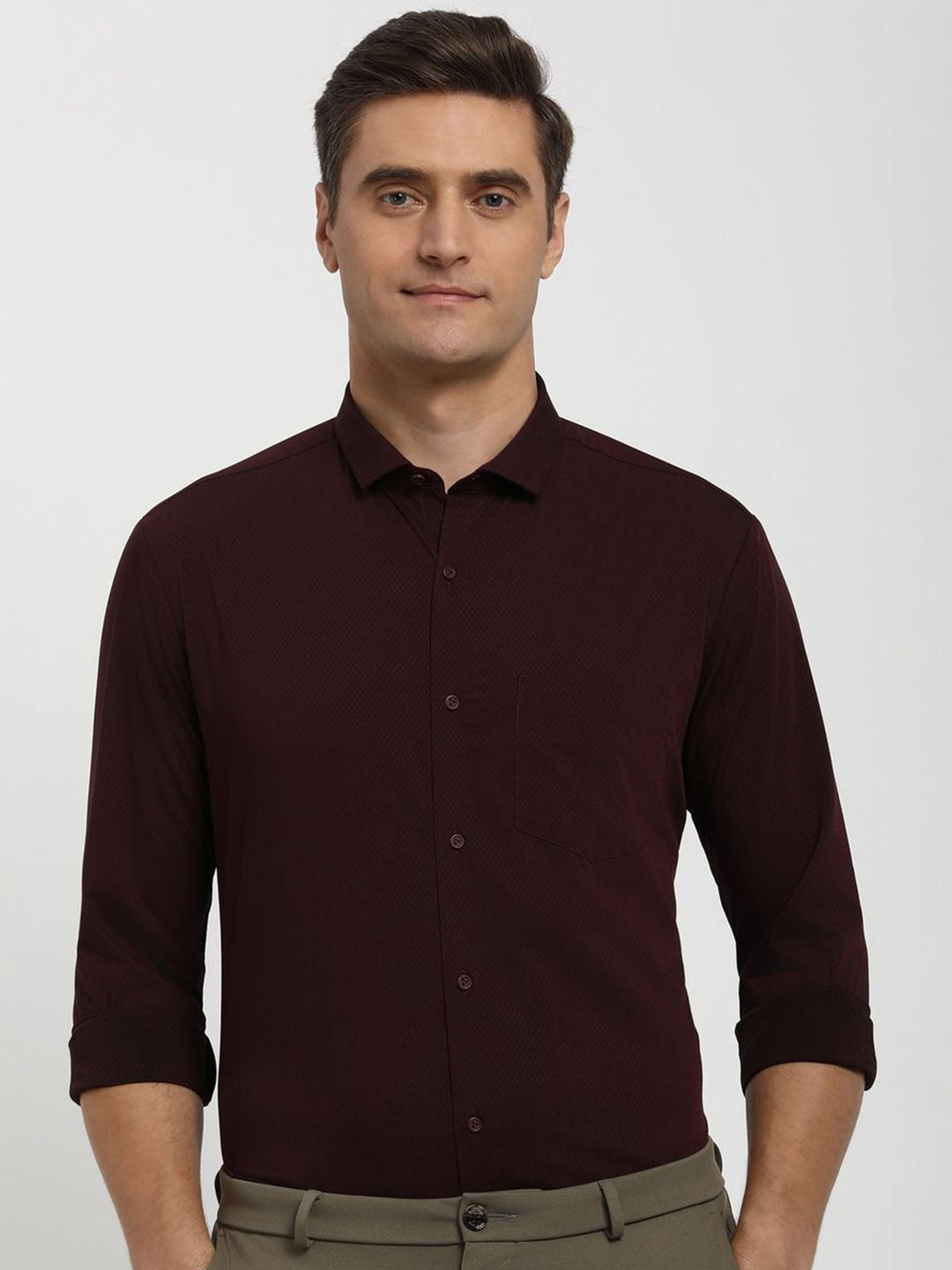 Peter England Men Slim Fit Multi Striped Spread Collar Casual Shirt