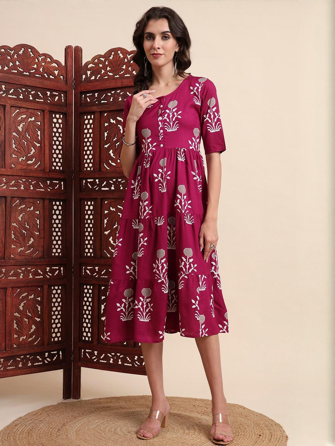 PPAPITA Women Magenta Kurtis