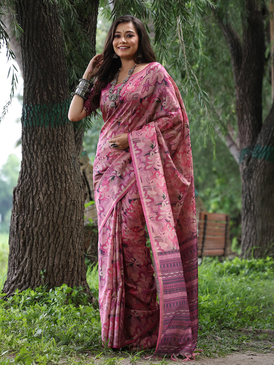 KALINI Woven DesignTussar Saree With Blouse Piece