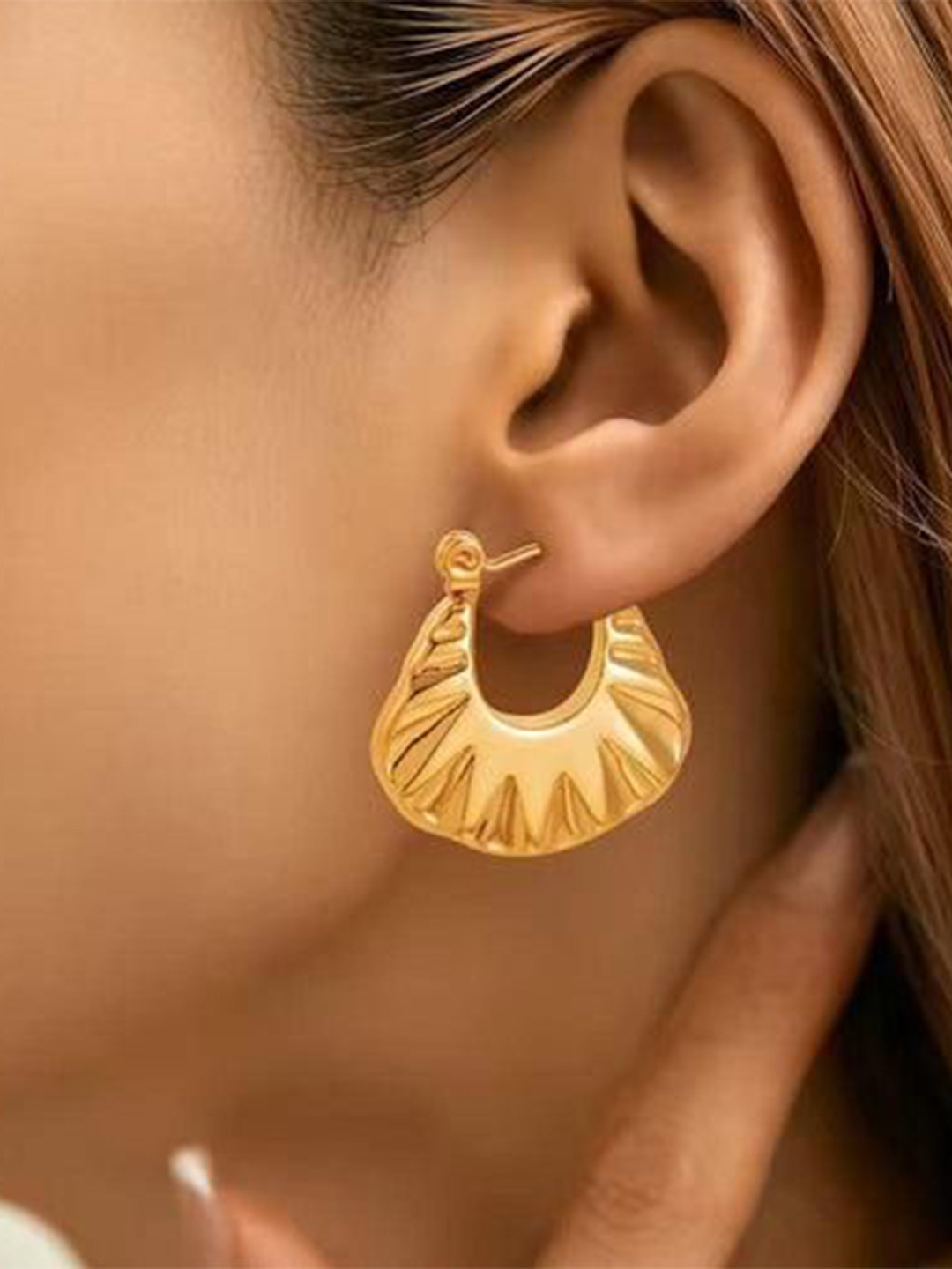 THEPANDASTOREE 18K Gold Plated Geometric Pleated Fan Hoop Earrings