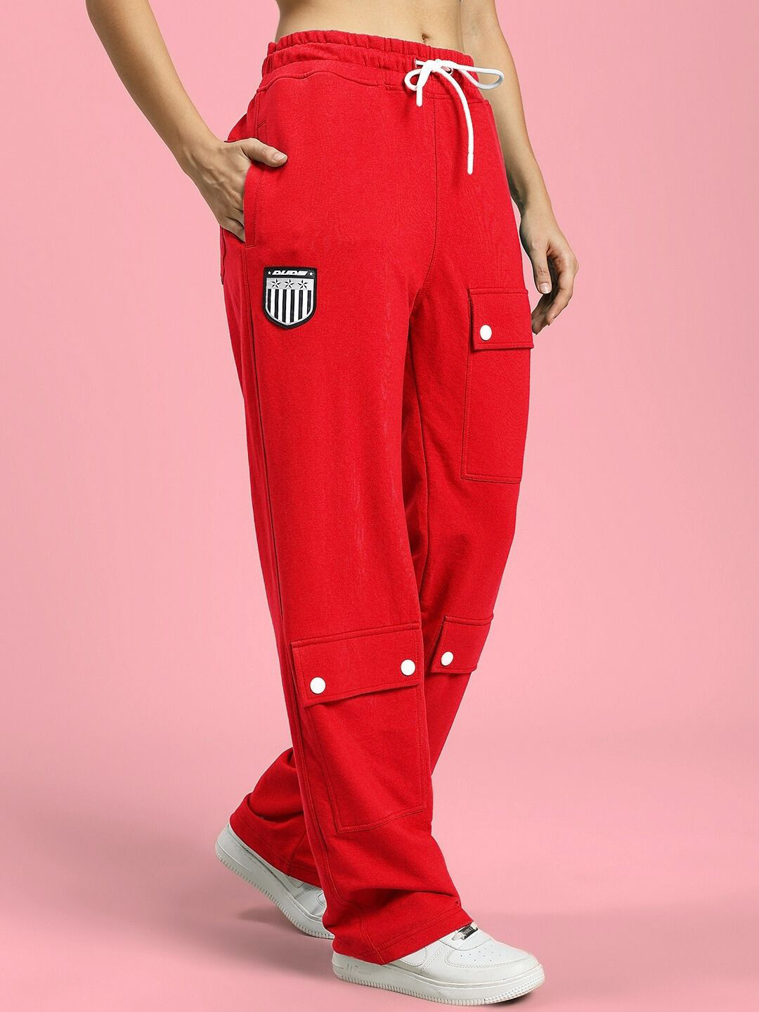 WEARDUDS Women Awesome Flap Pocket Relaxed-Fit Mid-Rise Track Pant