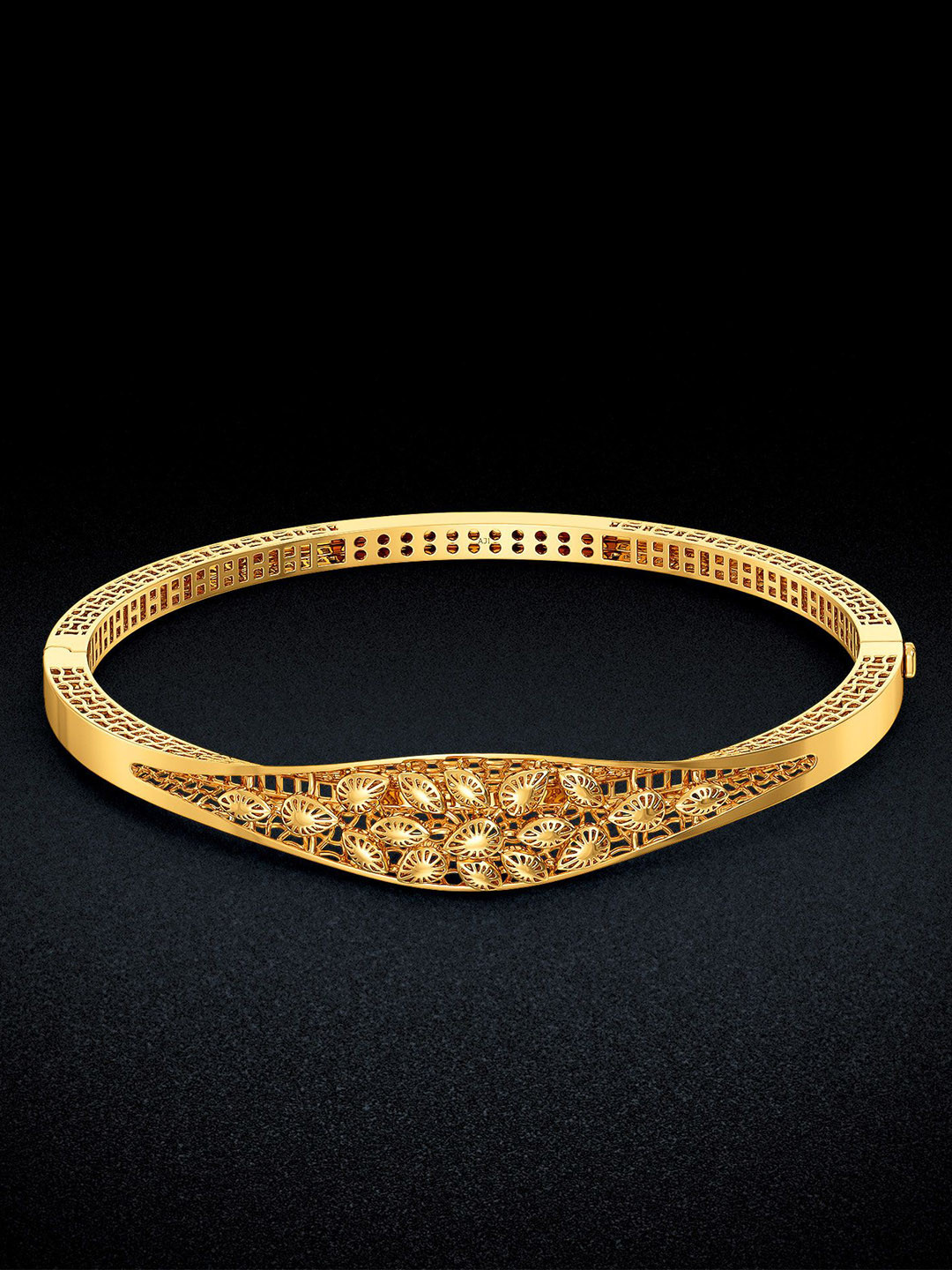 Joyalukkas Blossom Lace Gold Bracelet
