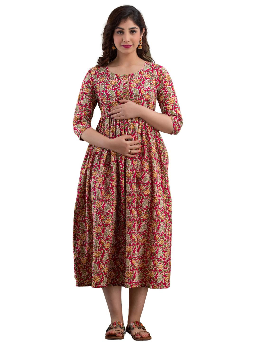 ASHRAJ Women Red Kurtas