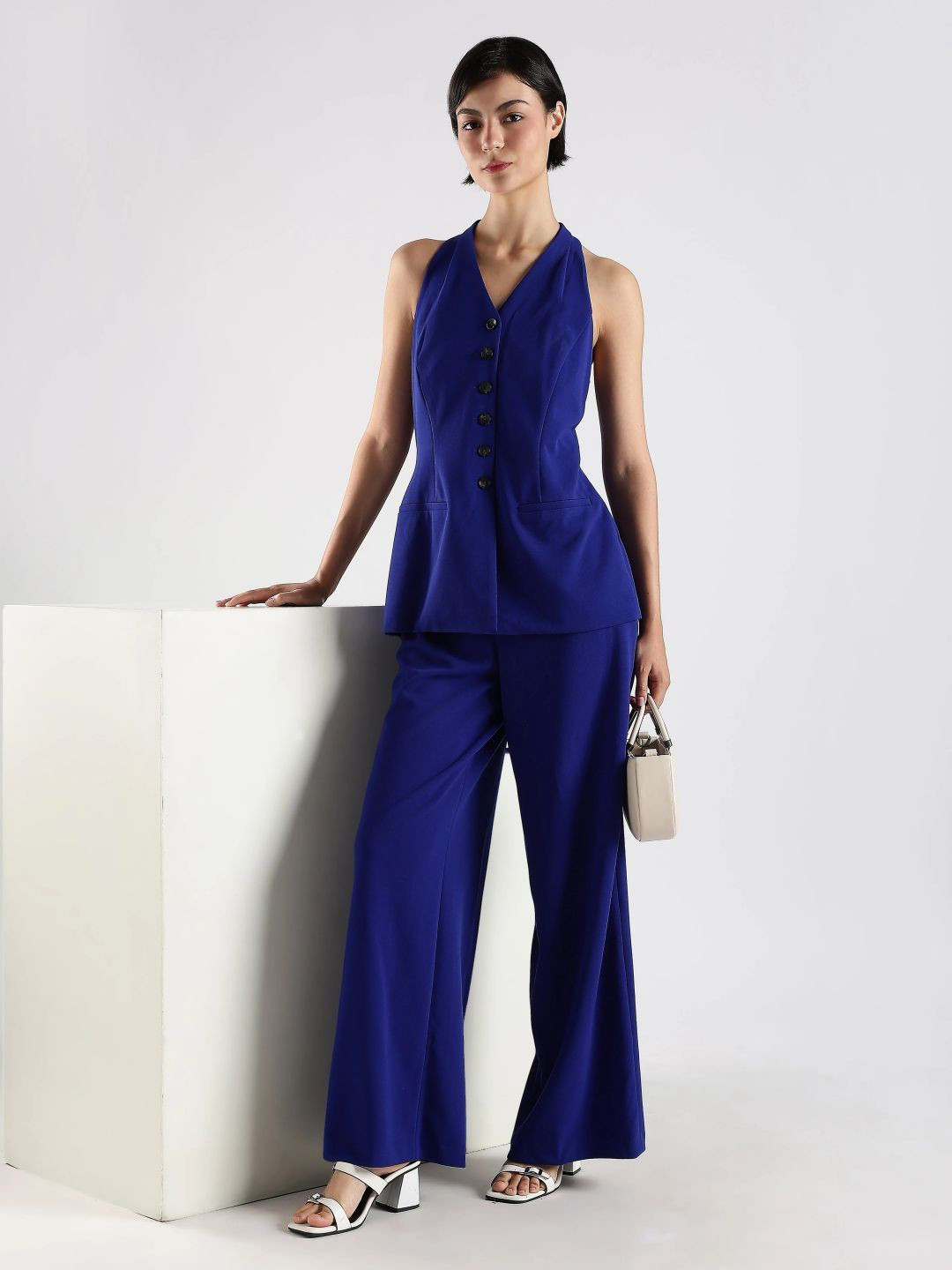 Calvin Klein Jeans Women V-Neck Basic Jumpsuit