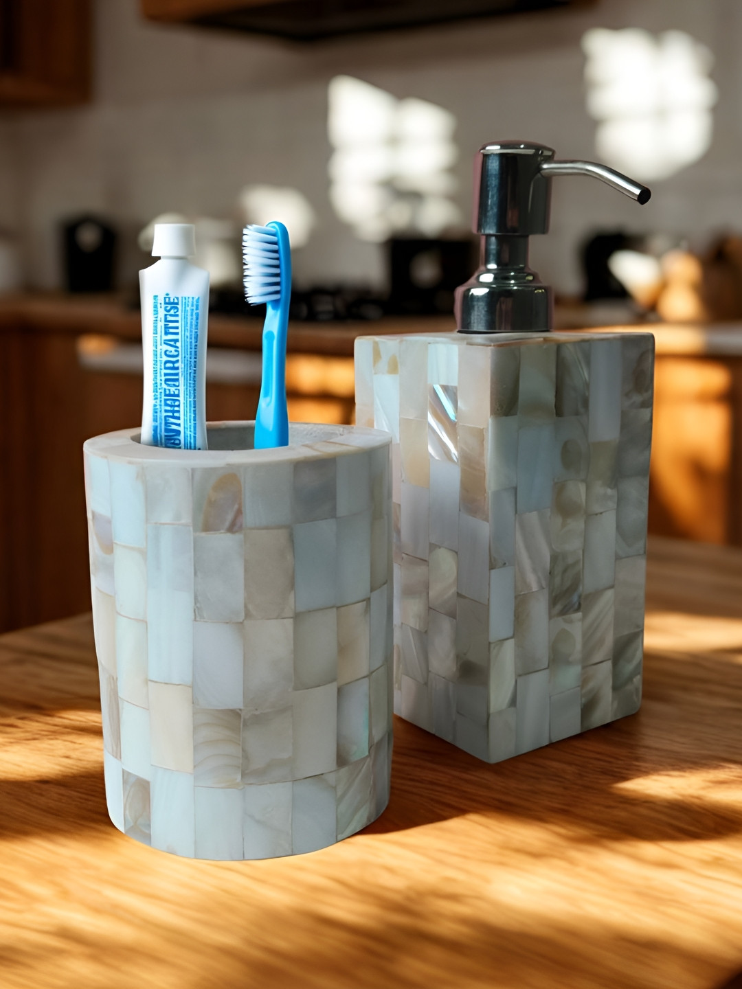 THE HOME CO. Green & White 2 Pieces Checked Wooden Matte Bath Accessories Sets