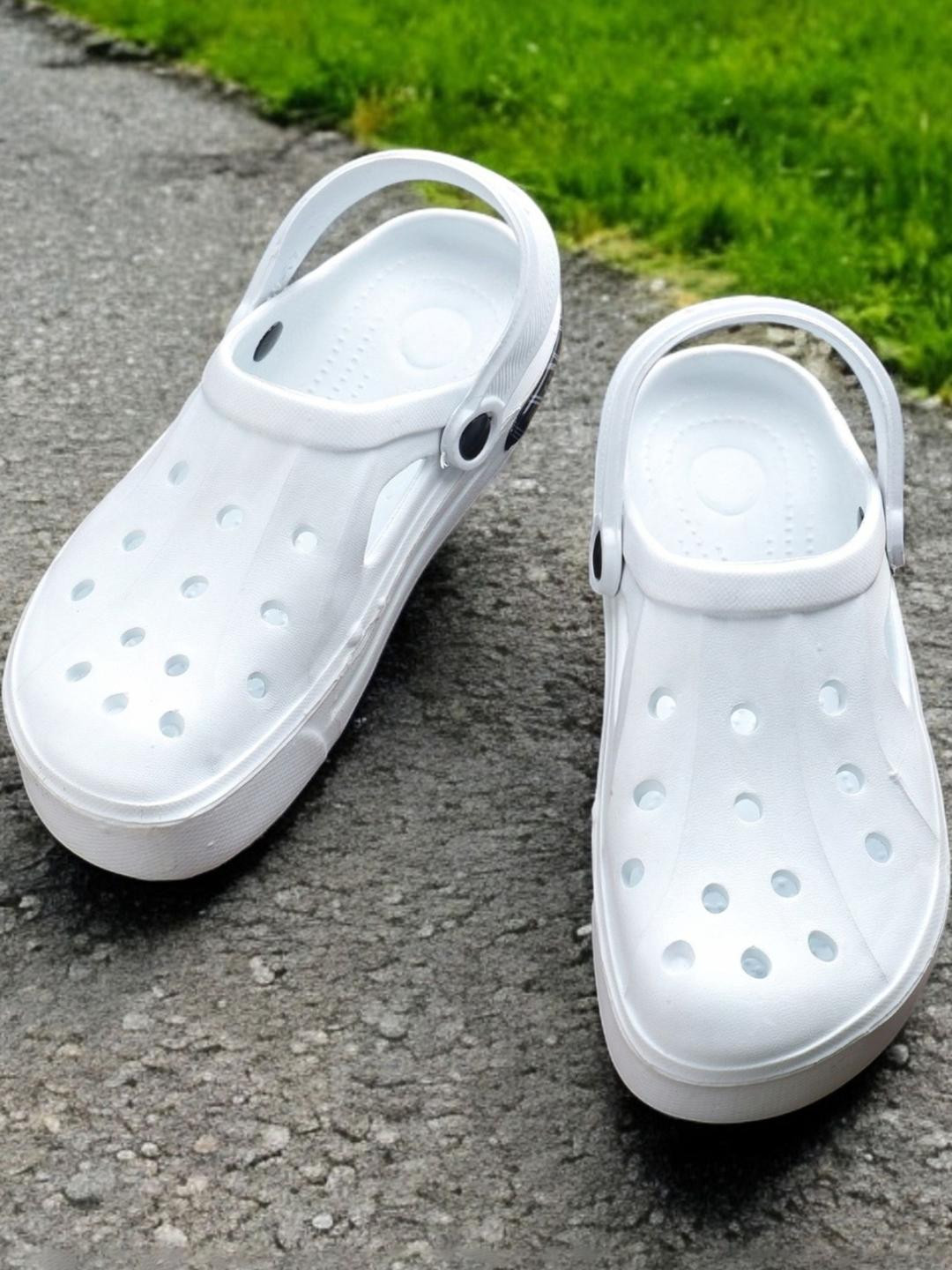 Pampy Angel Men White Solid Classic Clogs