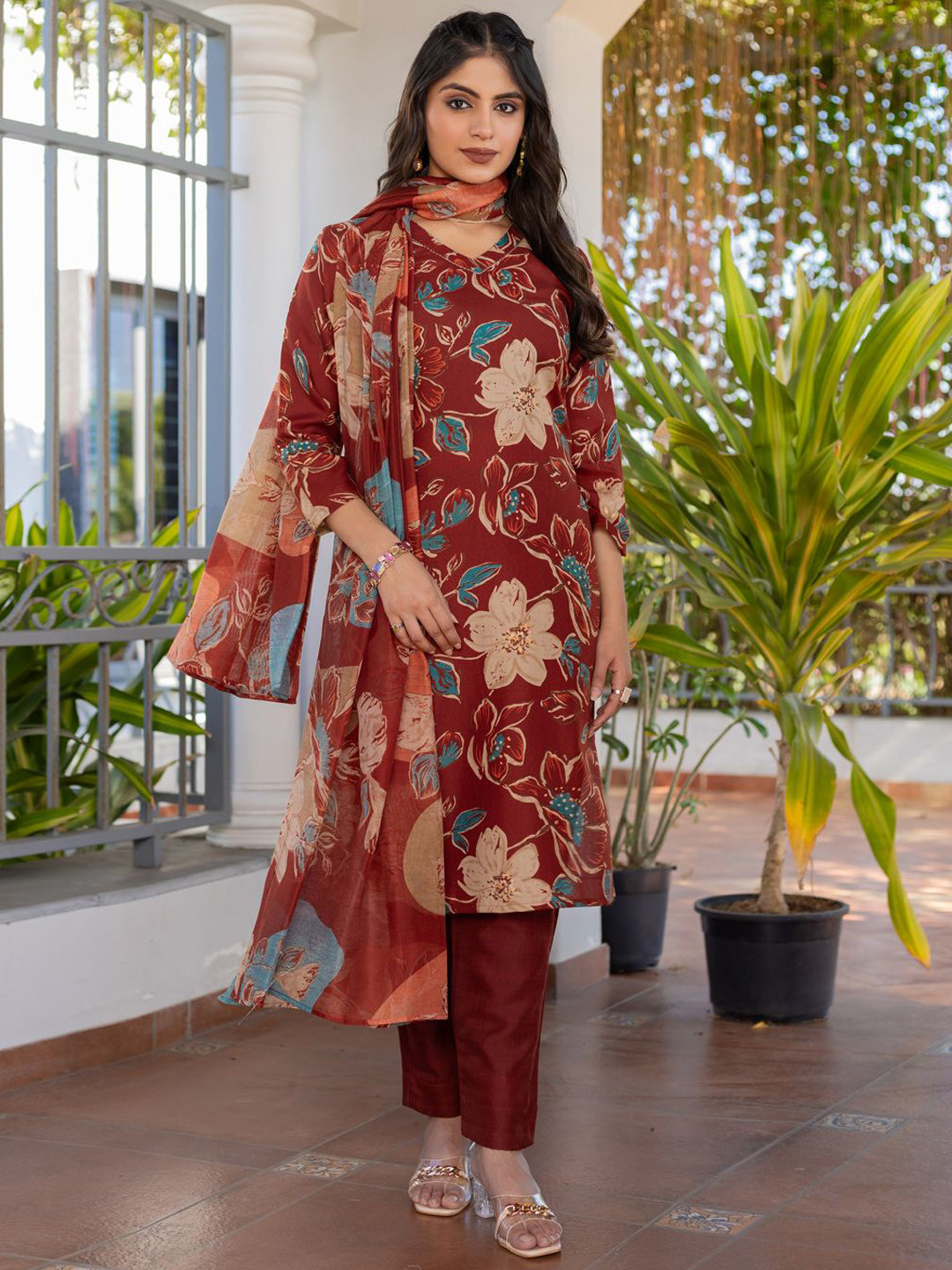 devkison Designer Women Foral Printed Regular Kurta & Churidar With Dupatta