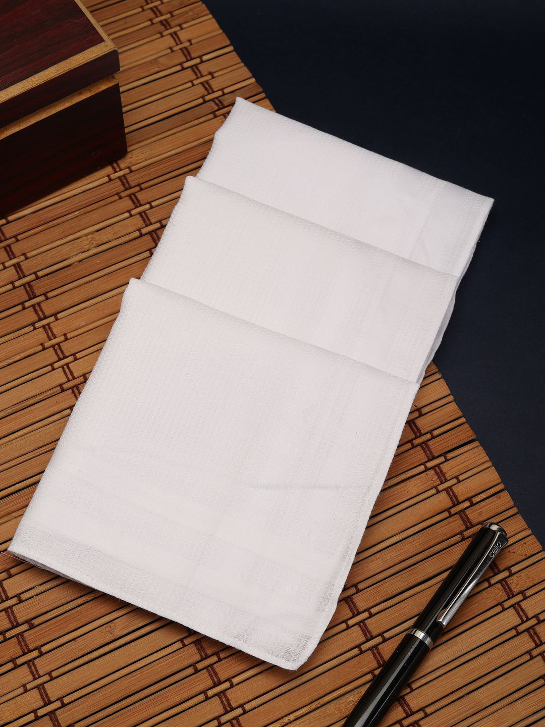 Alvaro Castagnino Pack Of 3 Pure Cotton Handkerchiefs