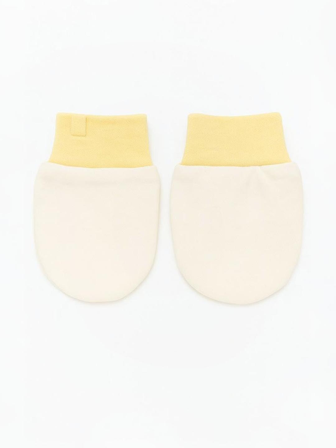 Adhigams Tweetie Newborn Cotton Hand Gloves
