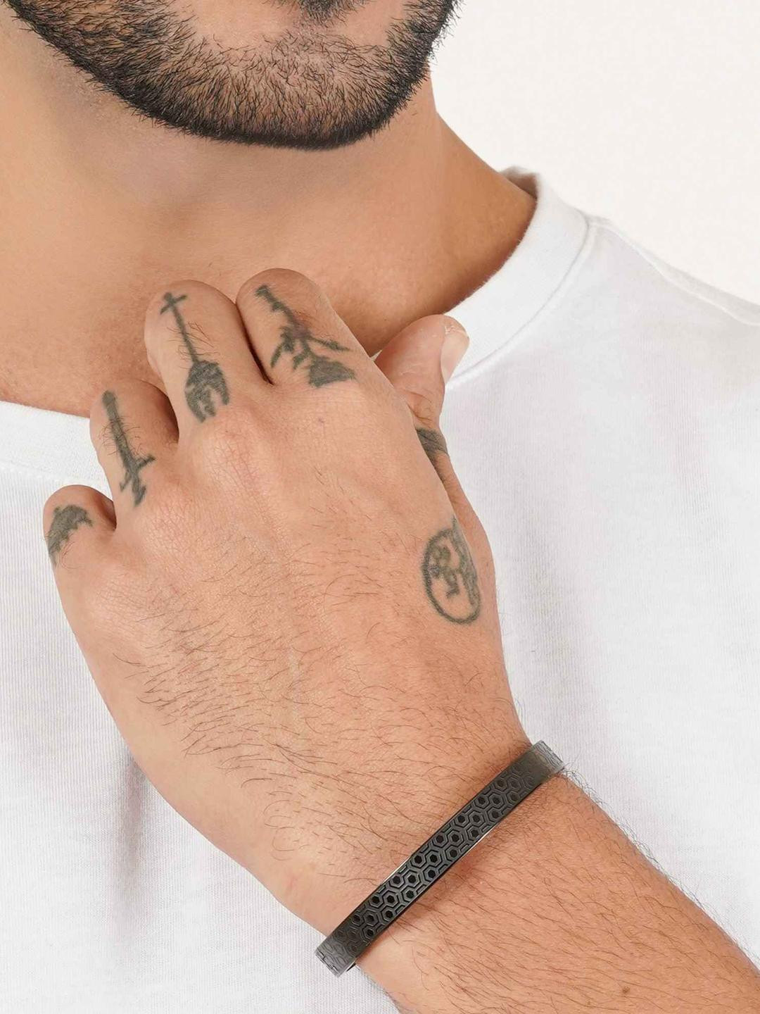 MILLER Men Black Toned Stylish Band Bracelet Kada