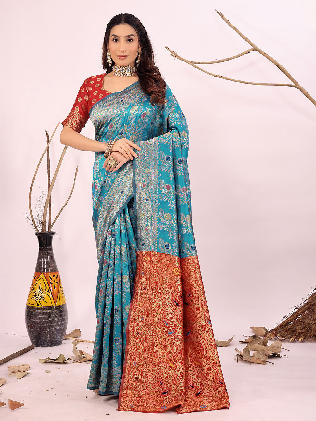 KALINI Ethic Motifs Woven Design Kanjeevaram Saree