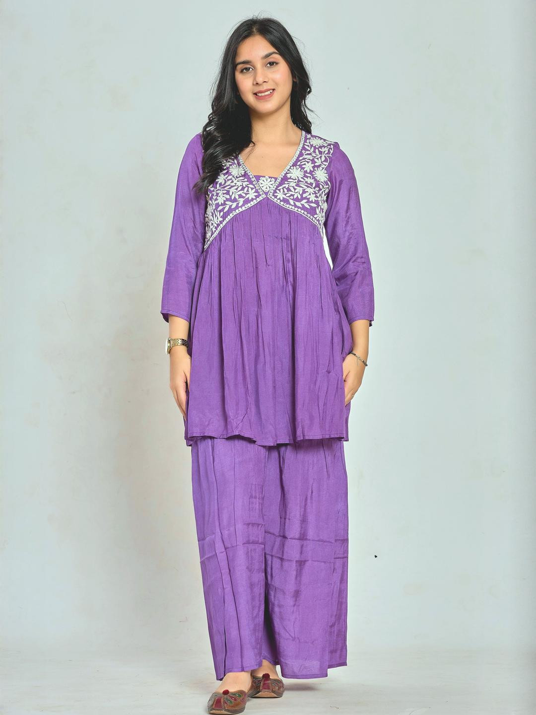 ADITEE Women Solid Dupion Silk Kurta Sets