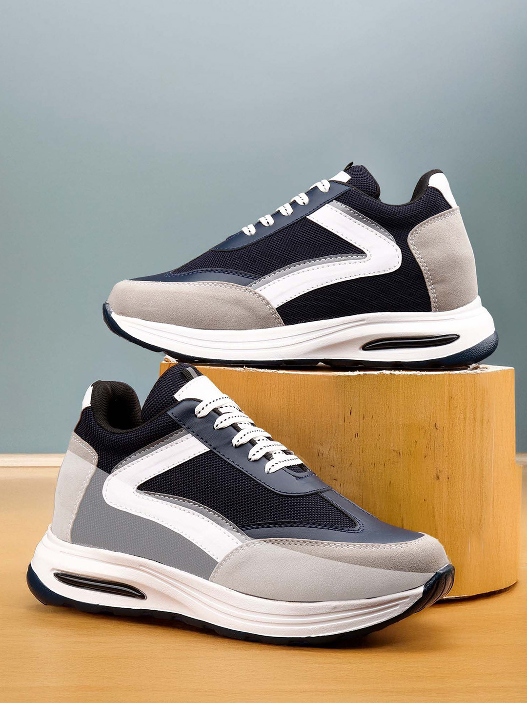 Bxxy Hidden Height Increasing High-Top Lace-up Shoes
