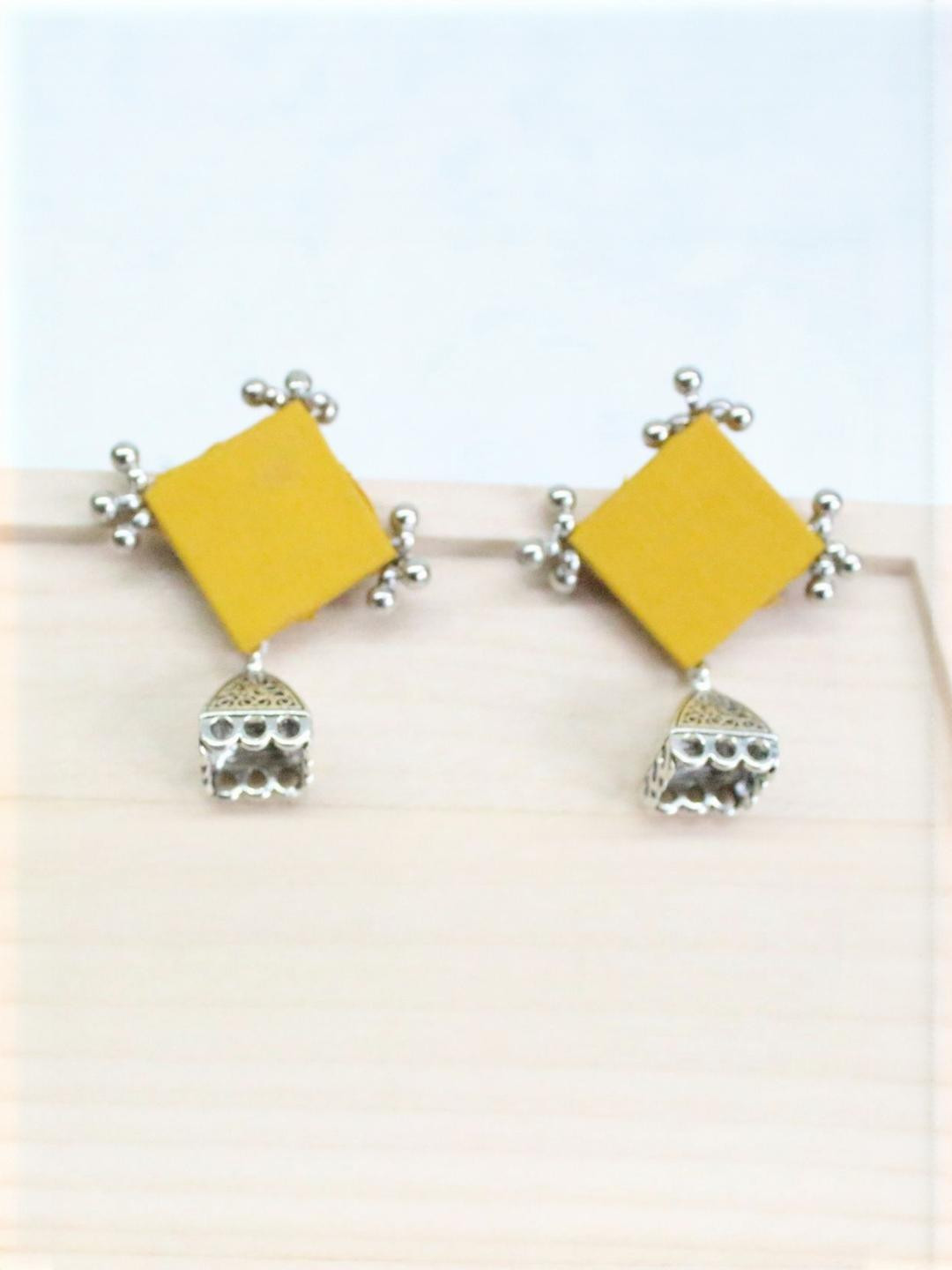 Sunlit Charm Silver Jhumka Earrings