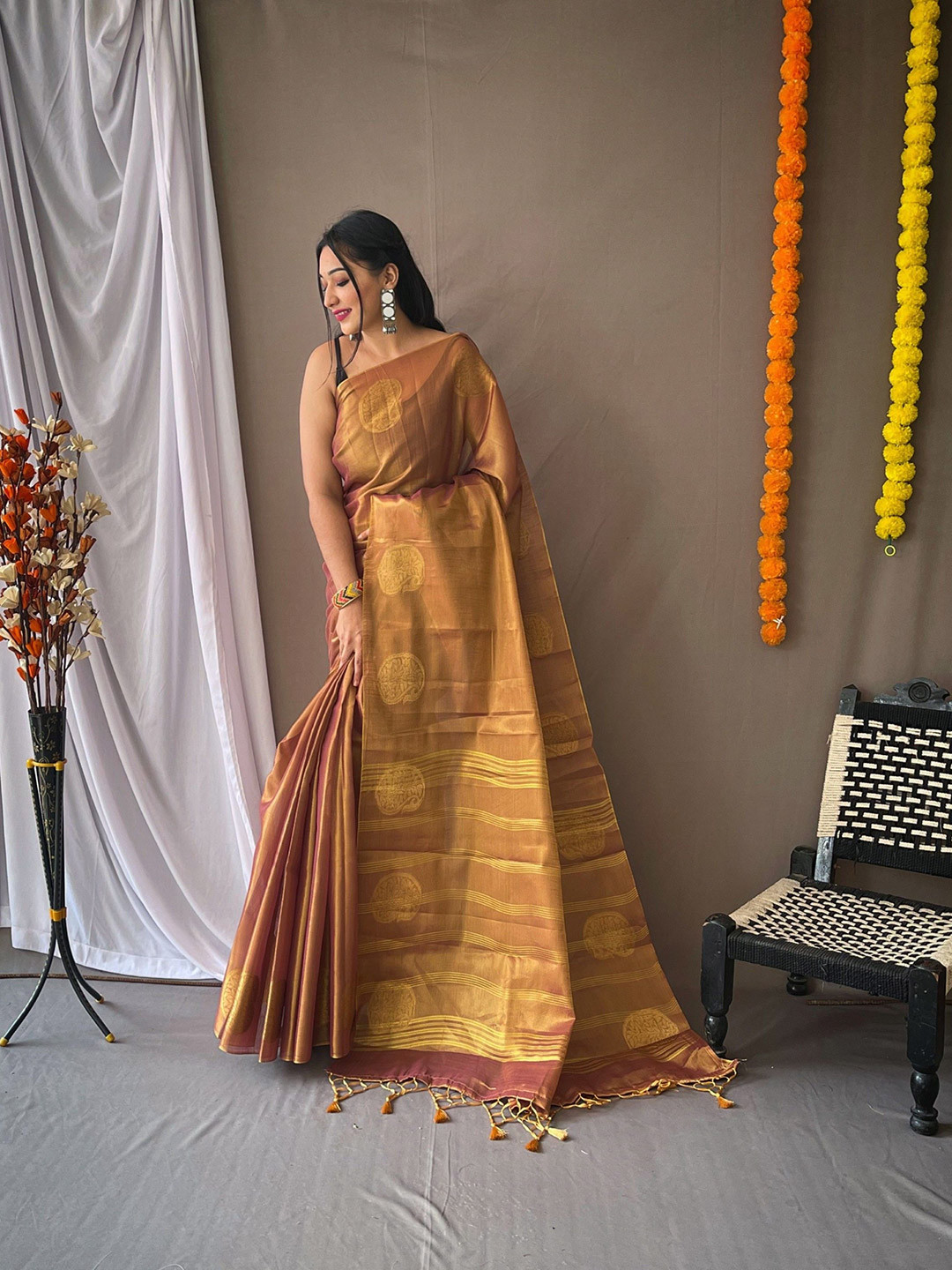KALINI Woven Design Zari Tissue Saree With Unstitched Blouse Piece