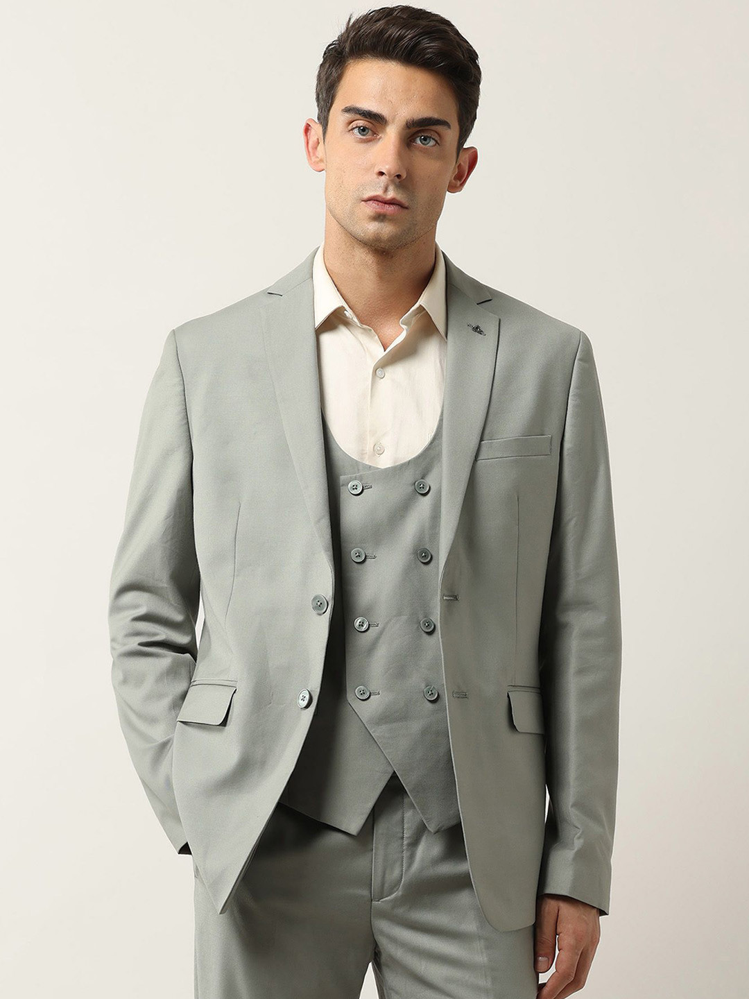Arrow Tailored-Fit Double-Breasted Three-Piece Suit