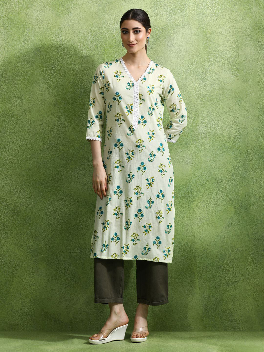 Jaipur Kurti Women Floral Printed Daily Straight Kurta