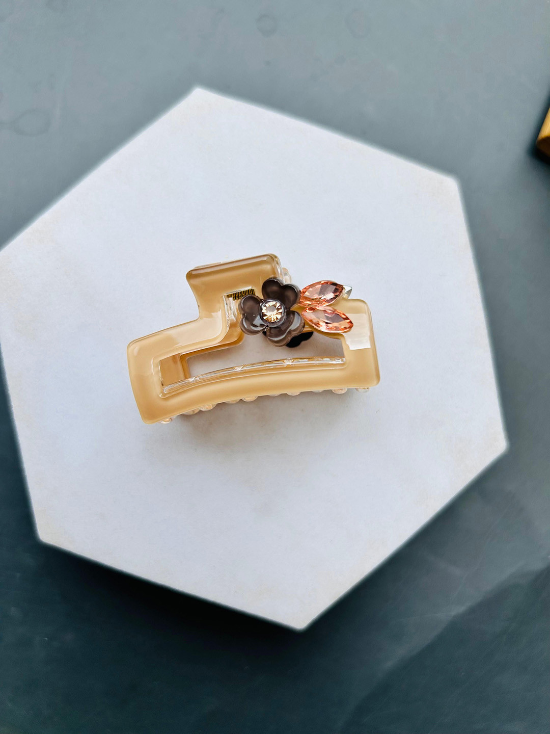 Radhya Accessories Women Grace Bloom Bofeini 6 CM Hair Claw