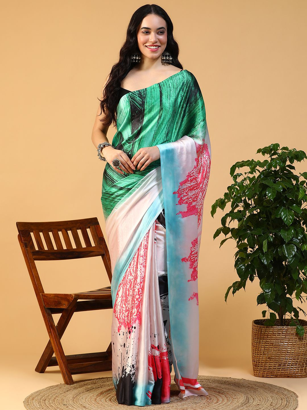 BALOOBI Digital Printed Japan Satin Saree With Blouse Piece