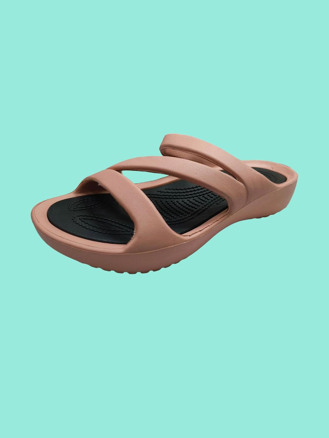 INDUS CLOUD Women Pink Rubber Sandals