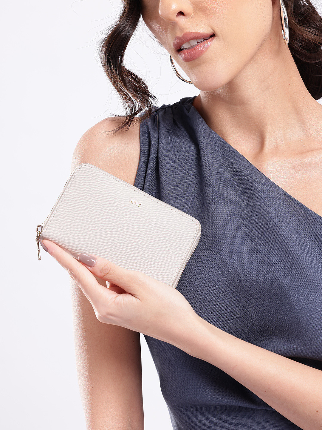 MANGO Women Textured Zip Around Wallet