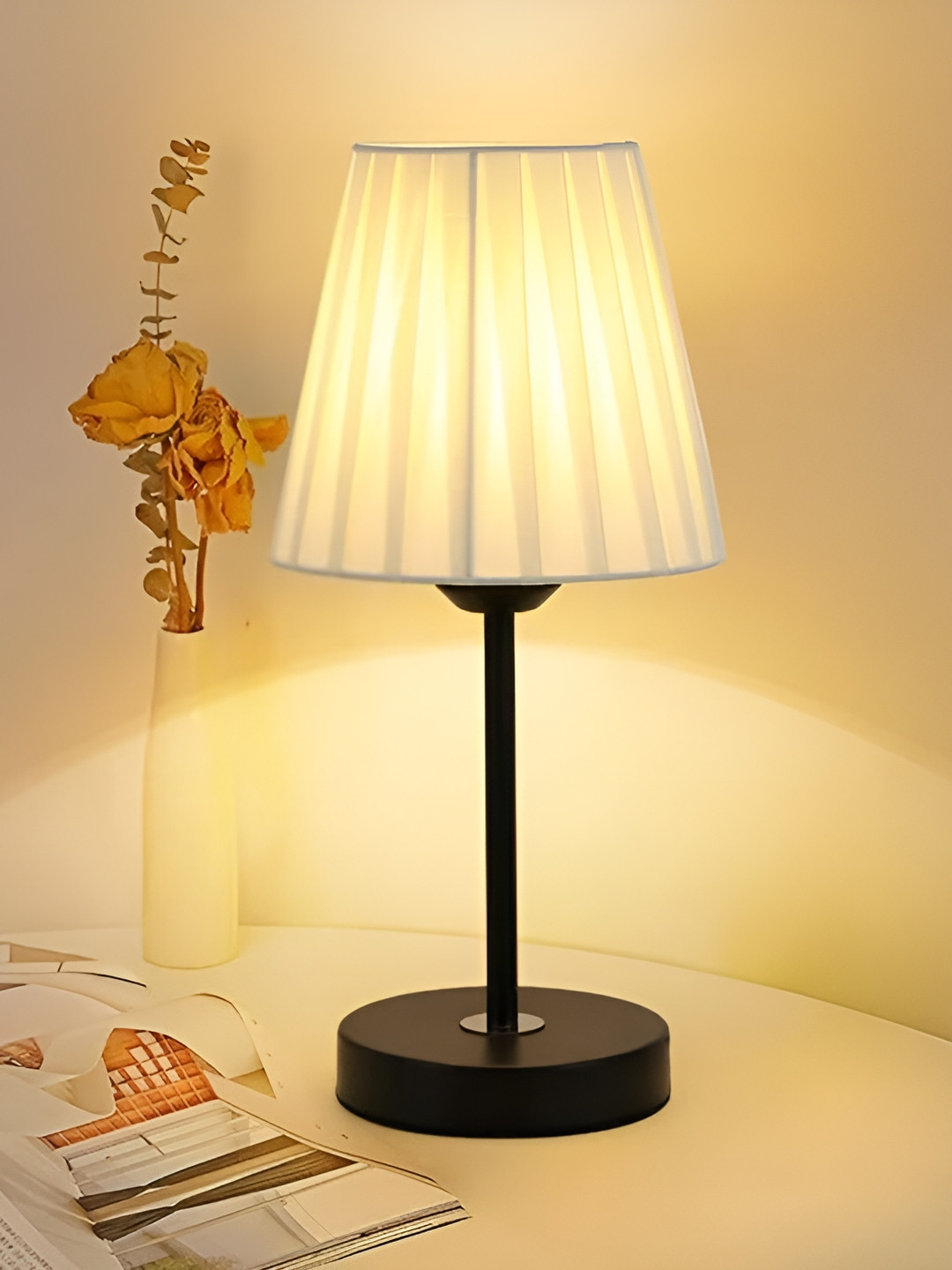Mufasa White Frustum Shaped Table Lamps With Bulb