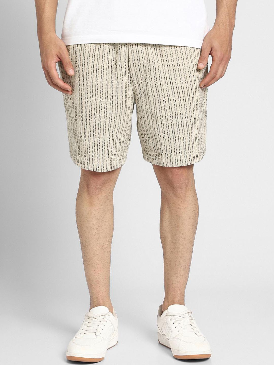 AMERICAN EAGLE OUTFITTERS Dune Men Striped Woven Technology Cotton Shorts