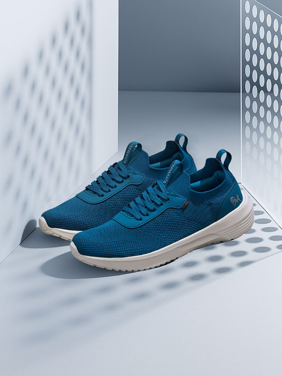 NEEMANS Men Woven Design Daily Dasher Sneaker