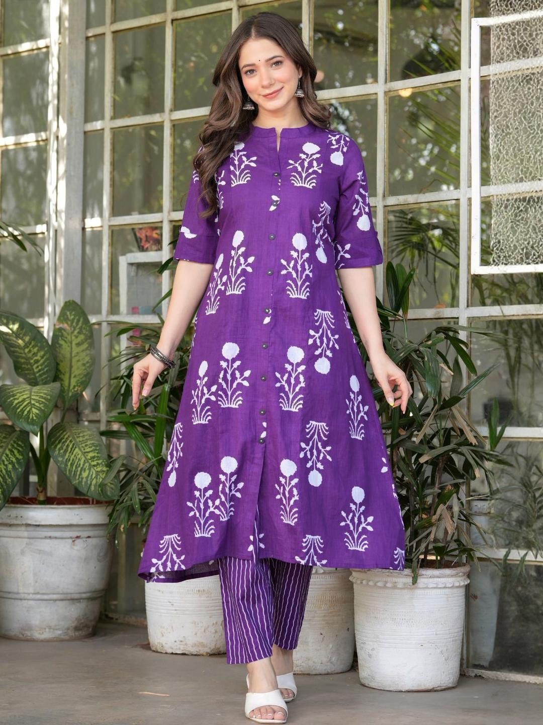 Amayra Women Purple Kurta Sets