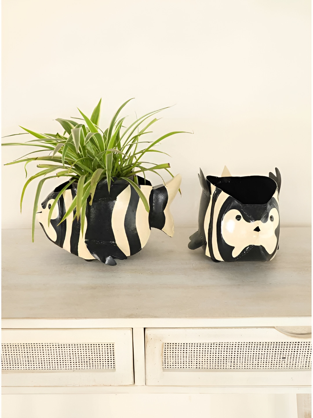 FREEDOM TREE 2-Pcs Black TexturedPlanters