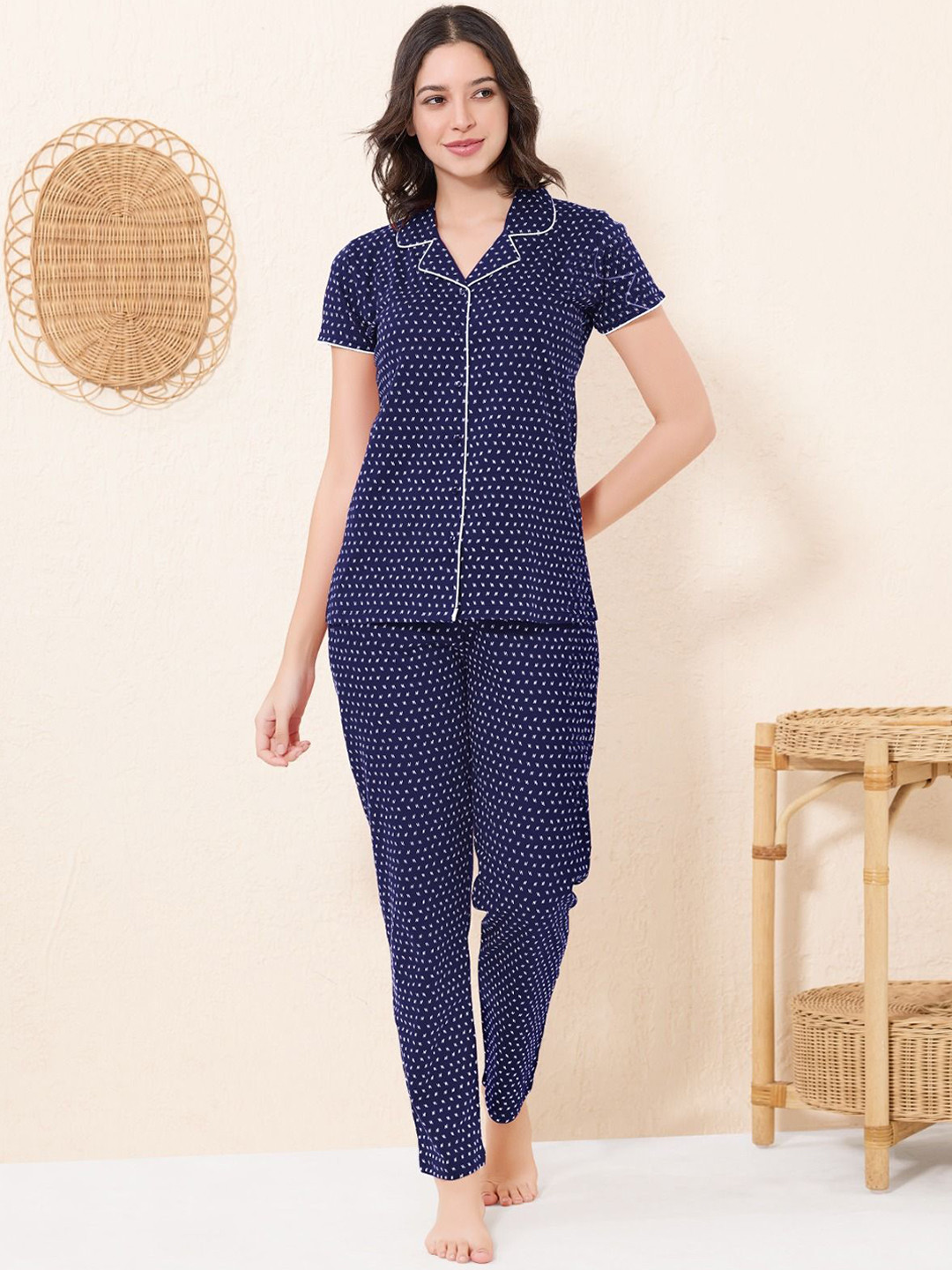 QUIRA Women Abstract Printed Top & Pajama Night suit