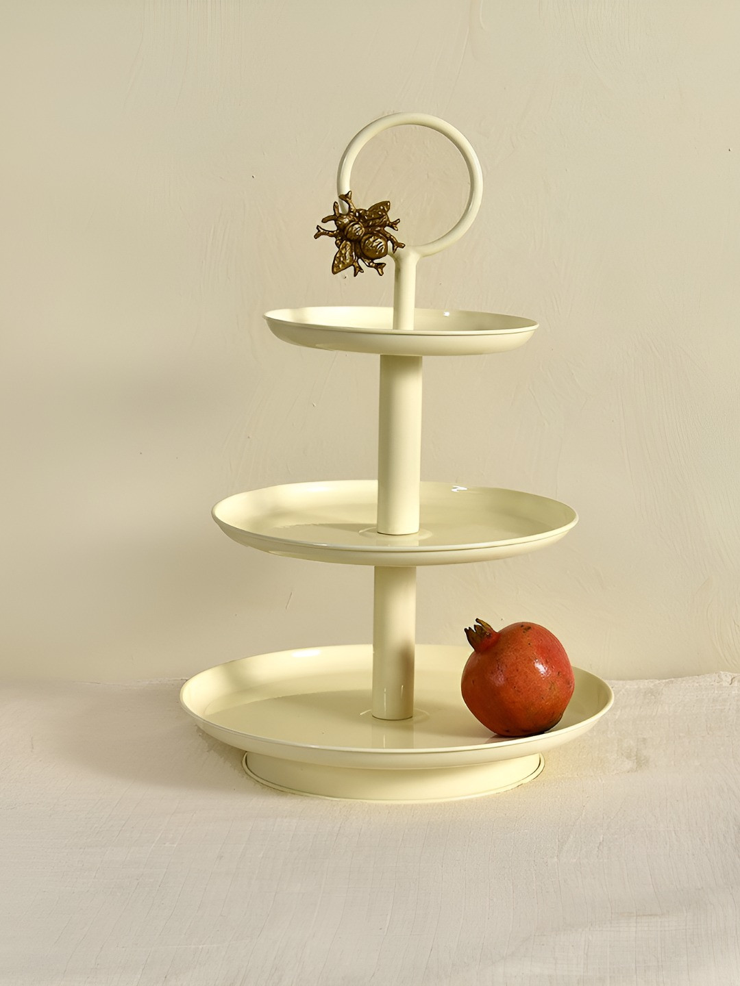 Living With Elan Off White Easy to Clean Cake Stand