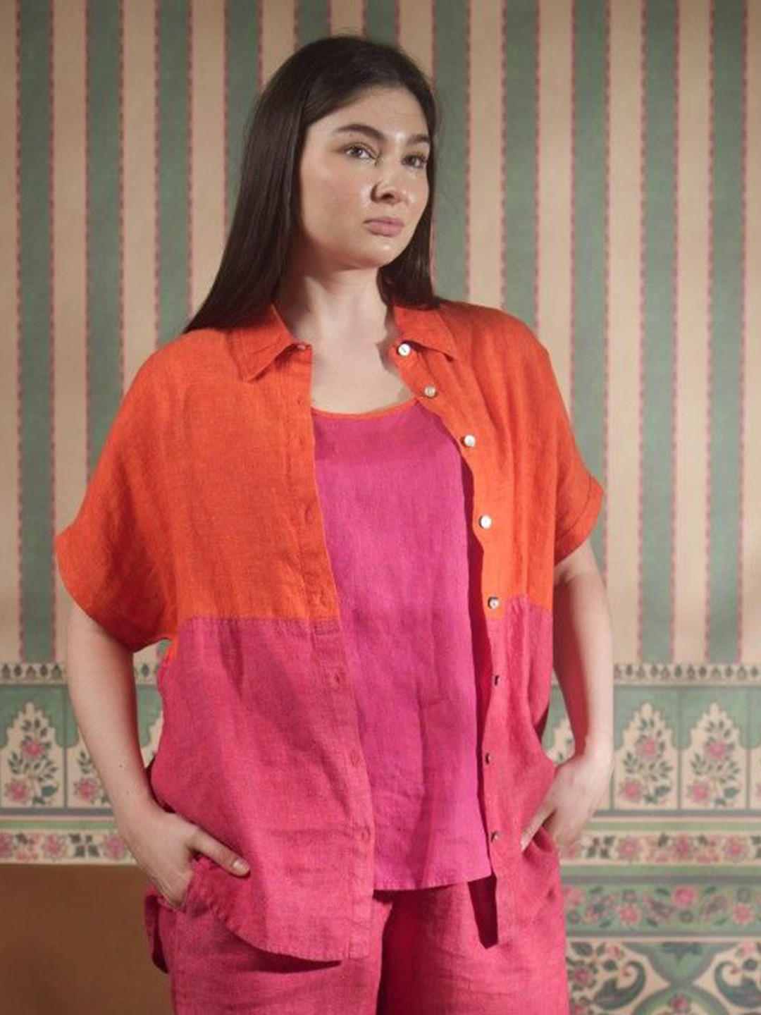 Fabulous Colourblocked Spread Collar Short Sleeves Oversized Linen Shirt