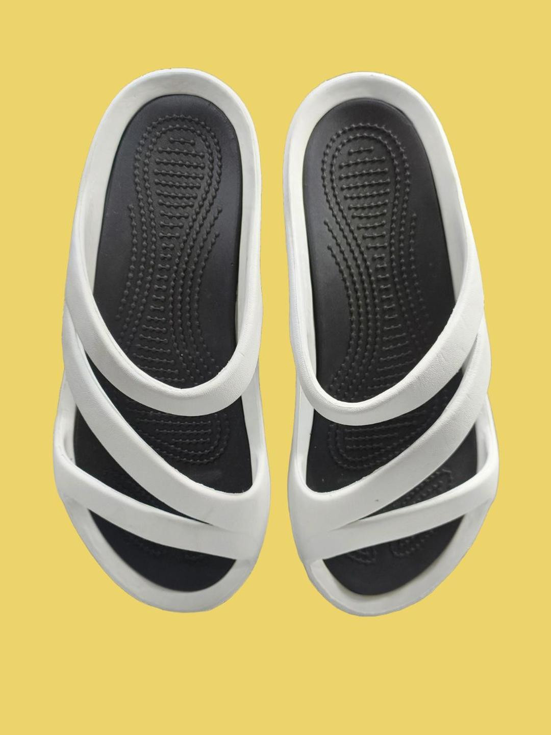 PLAYTOESWomen Black Sandals