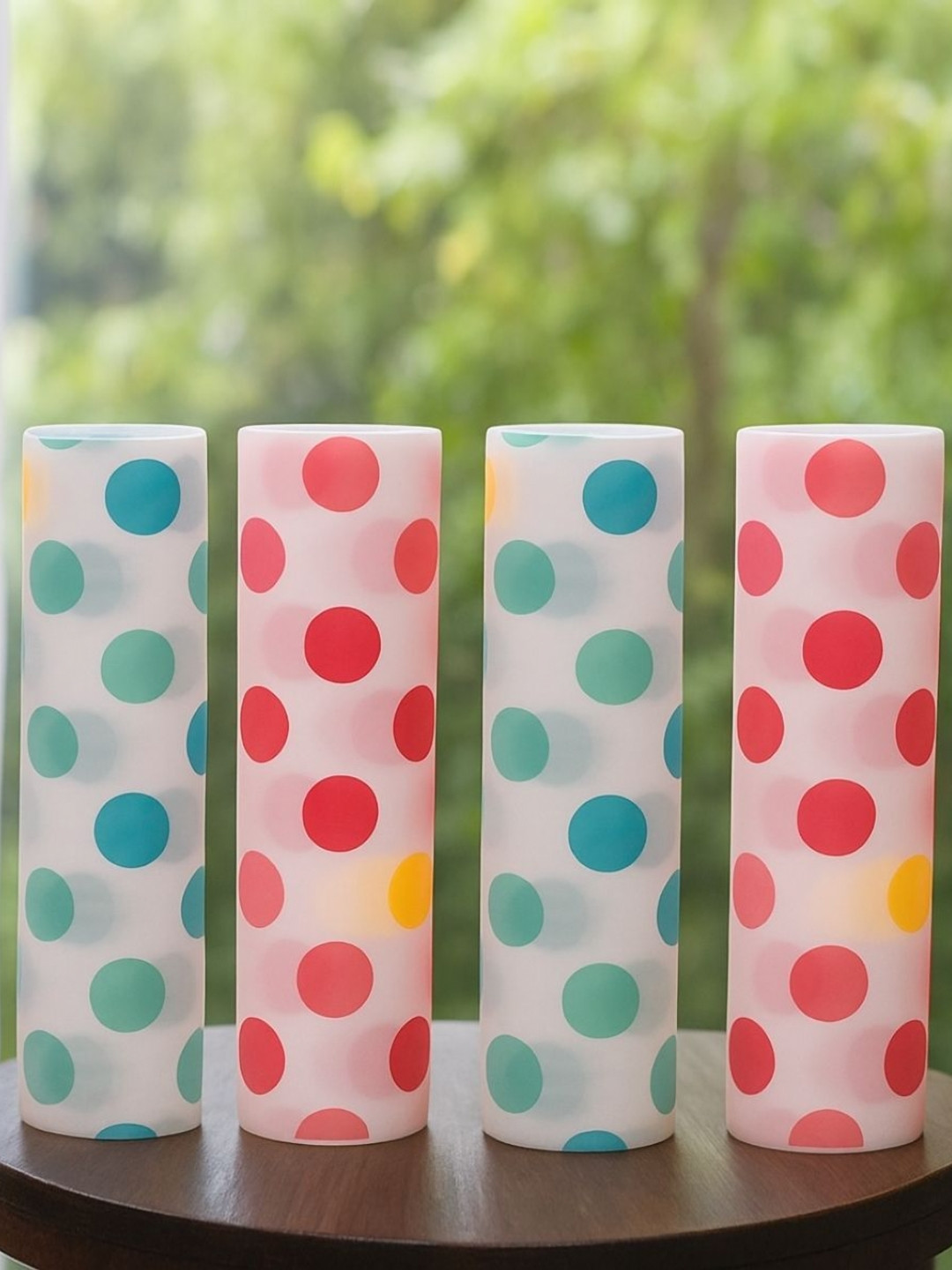 Baskety White 4 Pieces Dot Printed Anti-Slip & Water Resistant Table Mat Organisers