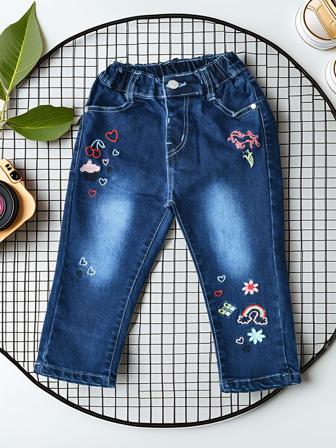 Bella Moda Girls Comfort Regular Fit Mid-Rise Low Distress Heavy Fade Stretchable Jeans