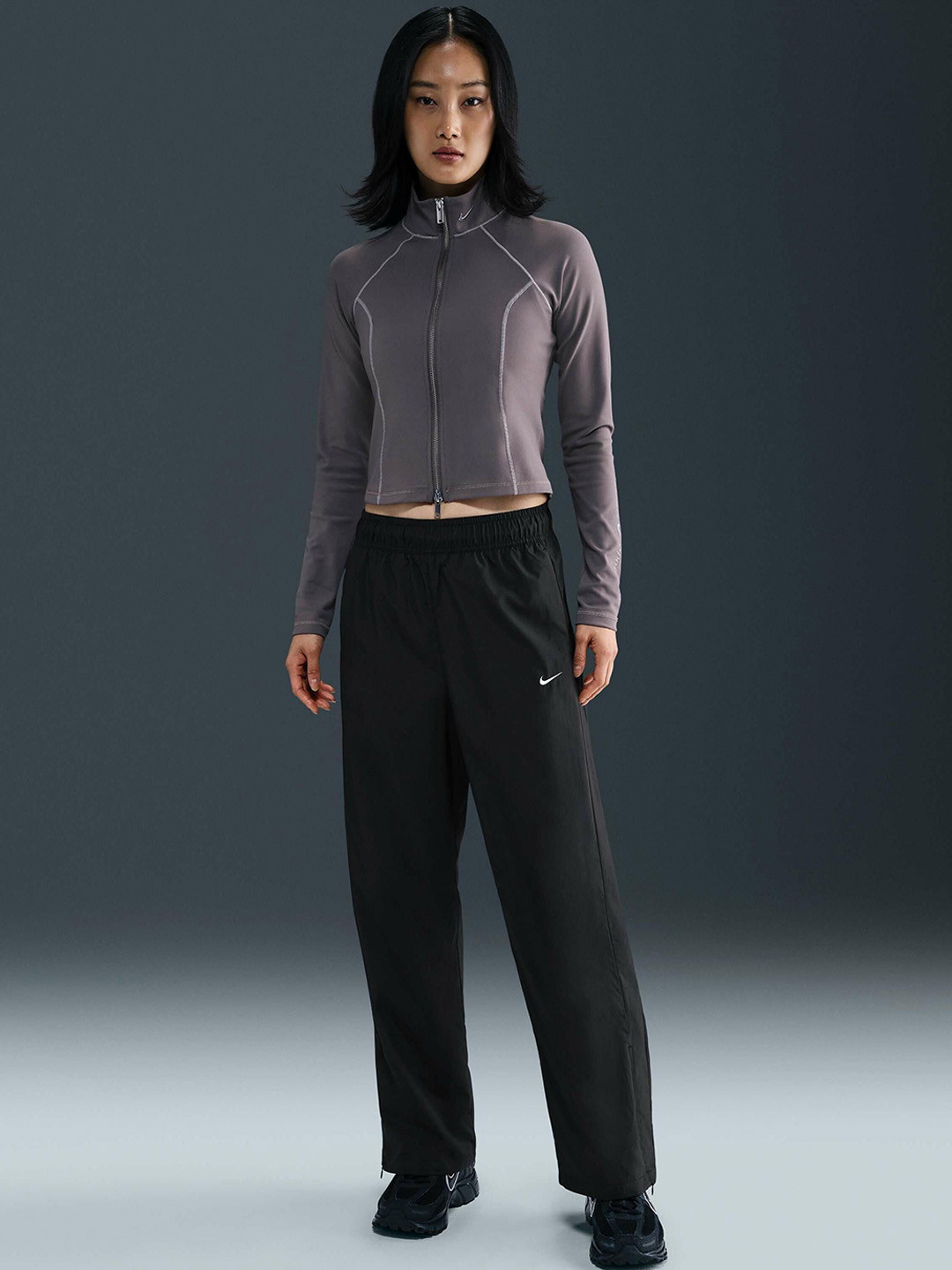 Nike Sportswear Classic Women's Mid-Rise Open-Hem Trousers