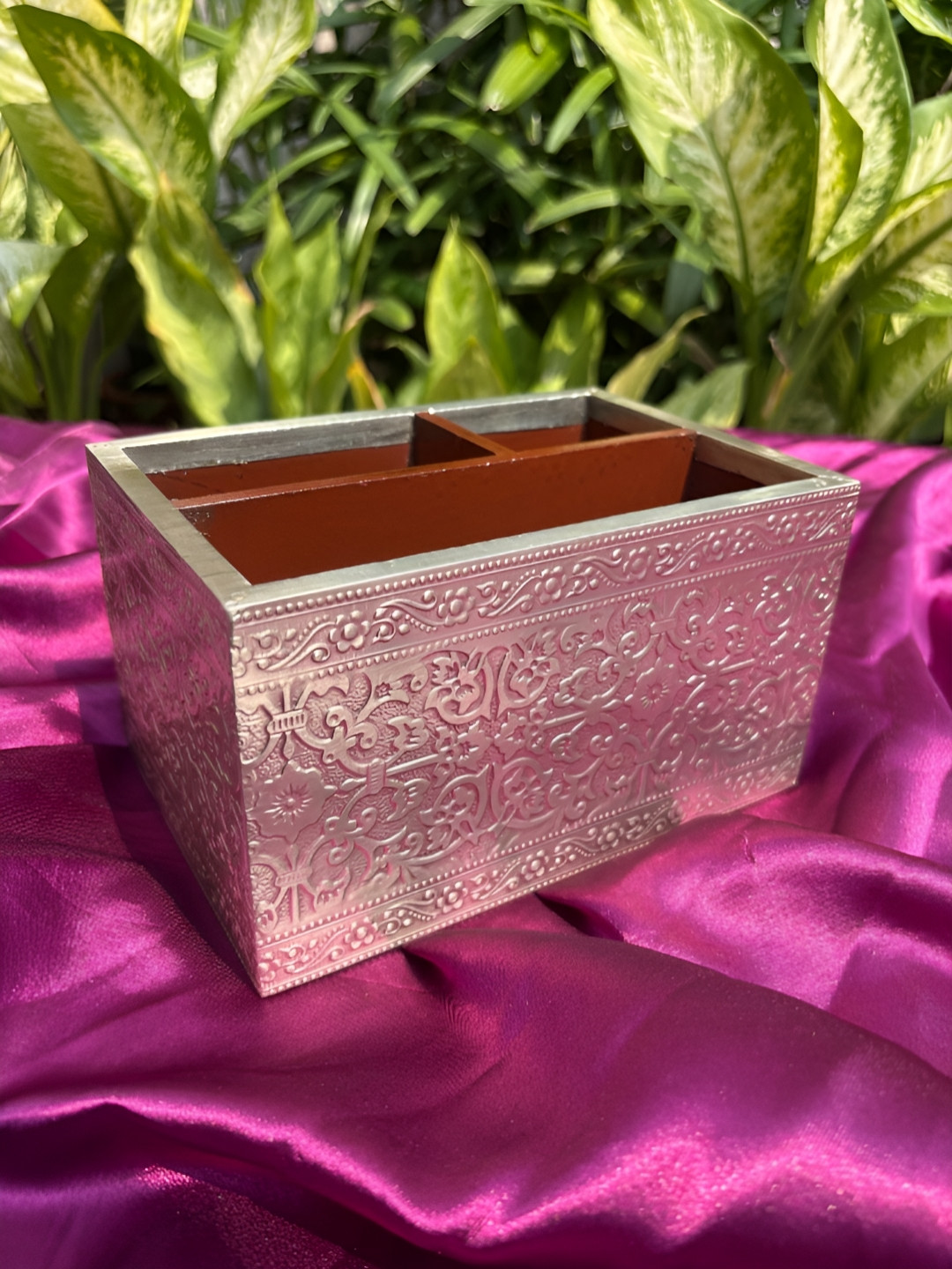 Barn 14 White & Brown Ethnic-Textured Cutlery Stand